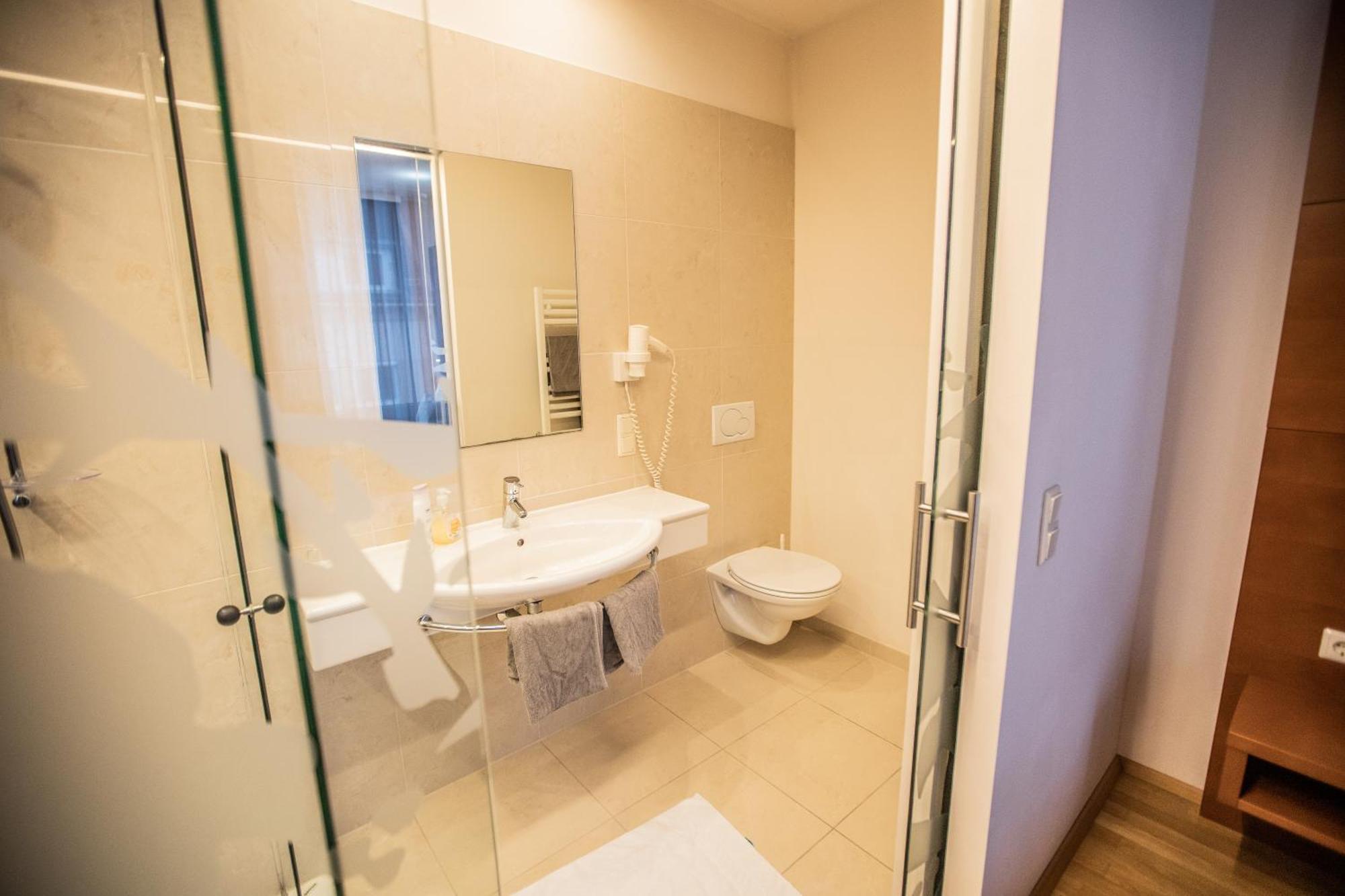Hotel Stadt Wien Bad Schallerbach Buitenkant foto