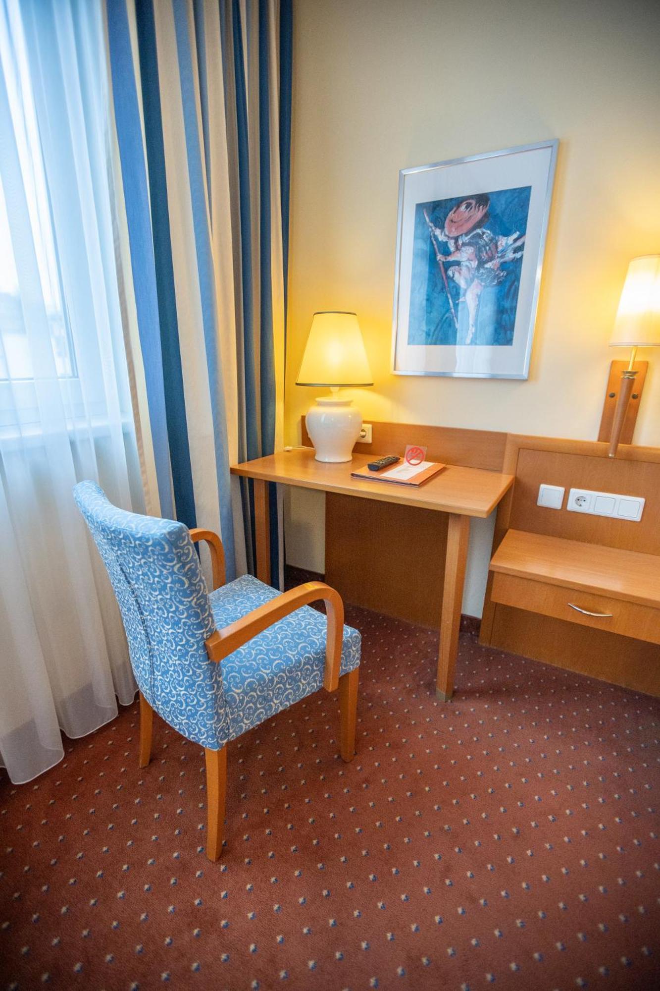 Hotel Stadt Wien Bad Schallerbach Buitenkant foto